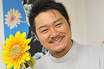 明るい店長はバスケの話が大好き！たくさんお喋りしましょう！